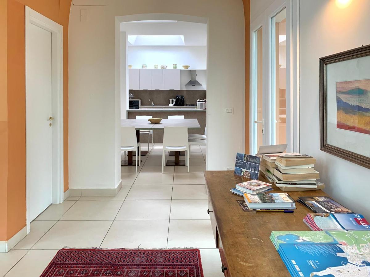 Temenos Villa By Ortigiaapartments Syracuse Bagian luar foto