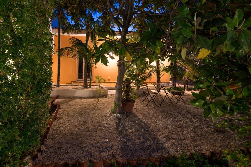 Temenos Villa By Ortigiaapartments Syracuse Ruang foto